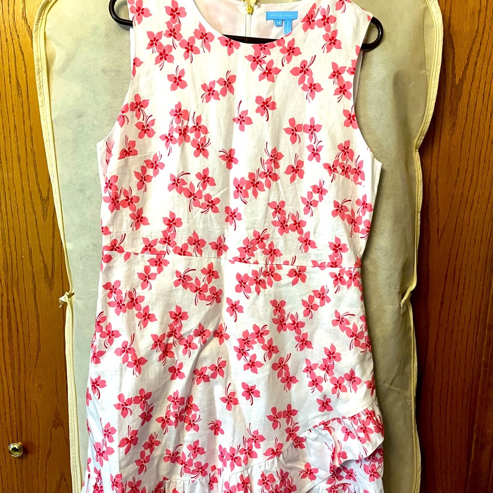 NWOT Draper James dress excellent condition tried on never worn